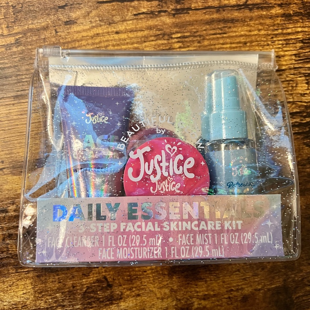 Justice Facial Skincare Kit with Glitter Pouch